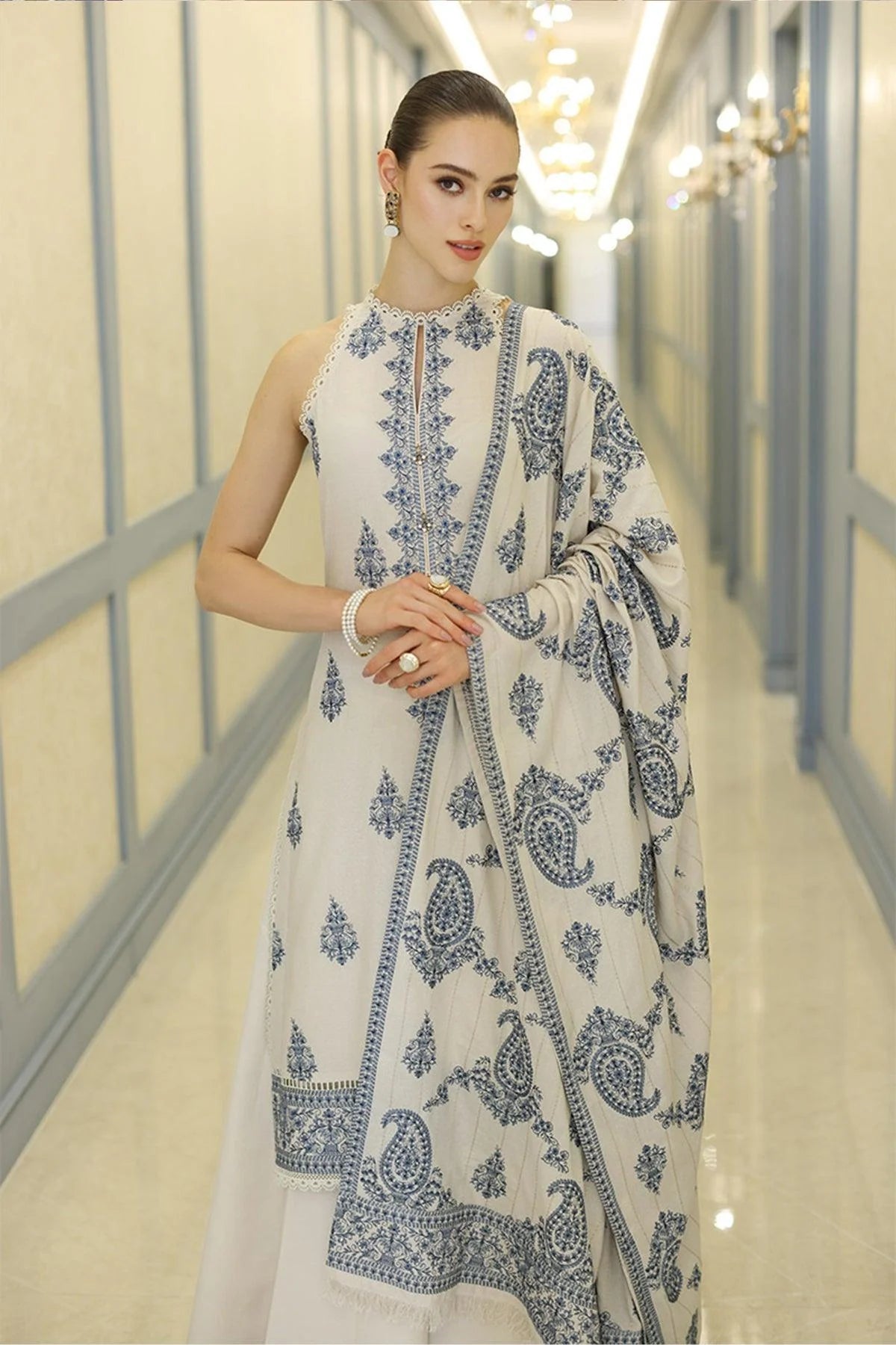 BAREEZE WINTER DHANAK UNSTITCHED 3PC WITH HEAVY EMBROIDERED SHAWL