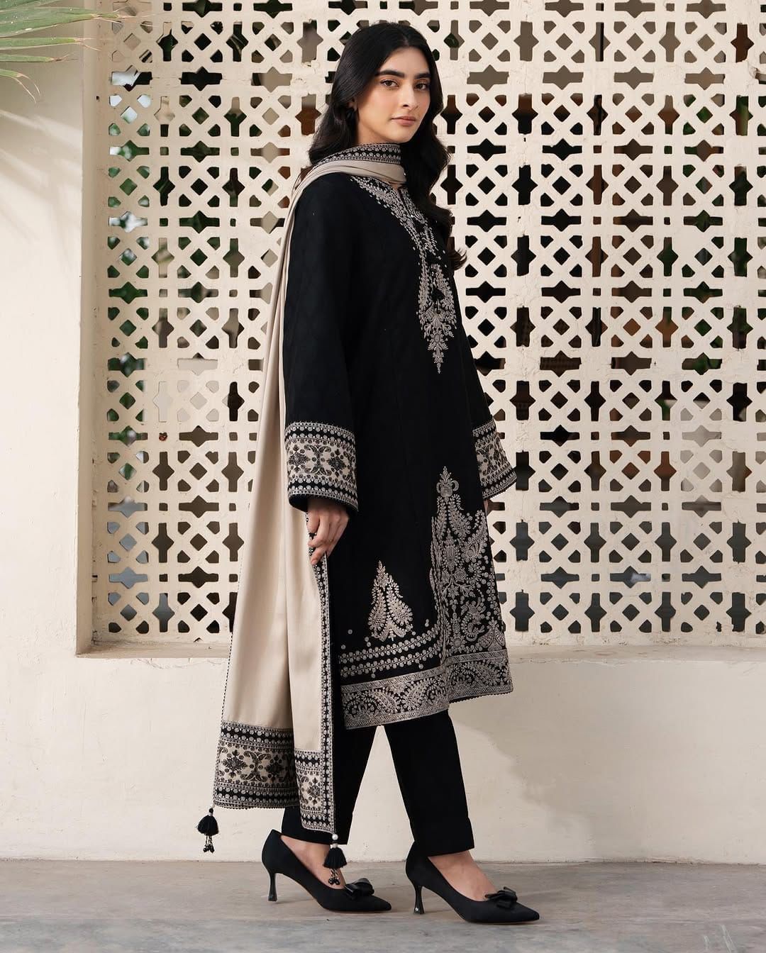 SUMMER LAWN COLLECTION 2026*✨ *BRAND NAME* JAZMIN *FABRIC* PREMIUM AIR-JET LAWN *LAWN QUALITY* 90/70