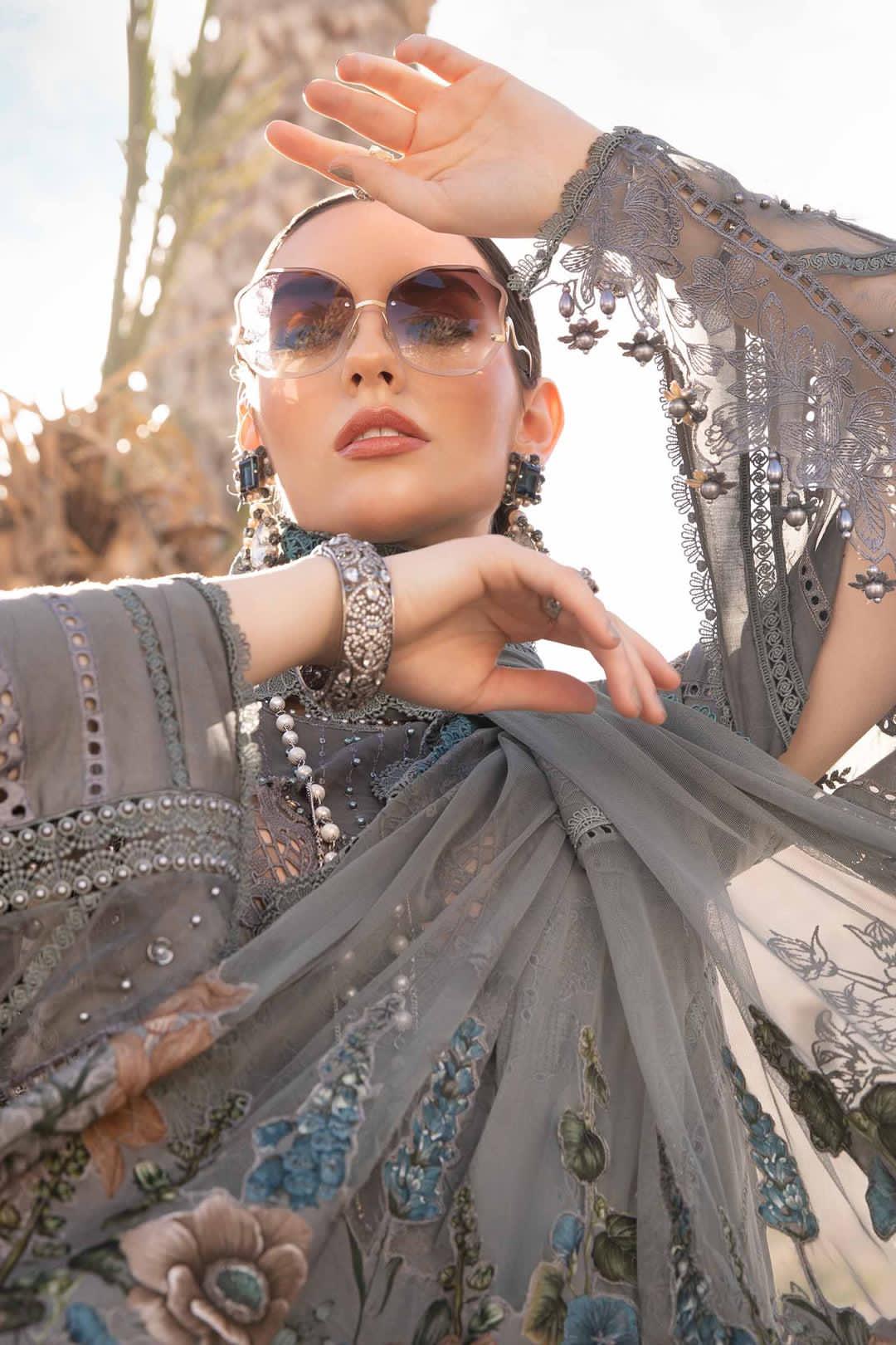 *MARIA B LUXERY LAWN COLLECTION 2024*
NEW CATLOG IN 2026
Most hit design
*article#MBL-D-2406-B-24