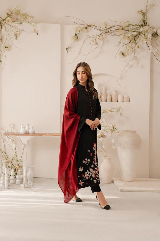 *BRAND NAME : URGE*_
CATEGORY : DHANAK 3PC Embroidered*