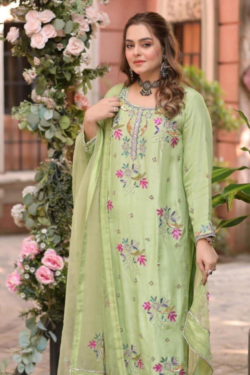 Alhamdulilla* Lawn EiD collection 2026 *Aneela’s MOST DEMANDING EDITION* *03PCS UNSTITCHED SUIT* *FABRIC lawn90/88*