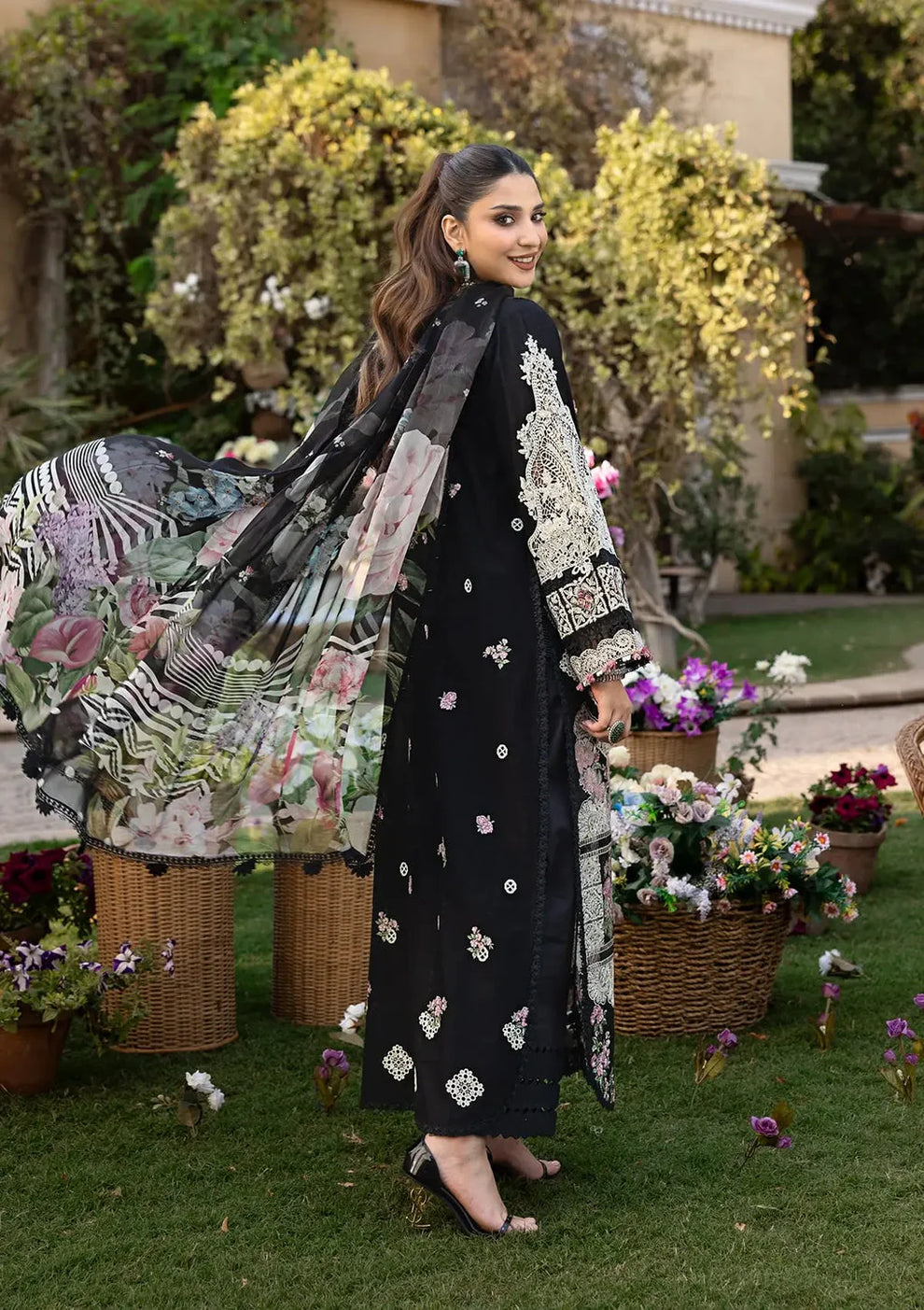 ELAF LAWN UNSTITCH SUMMER COLLECTION