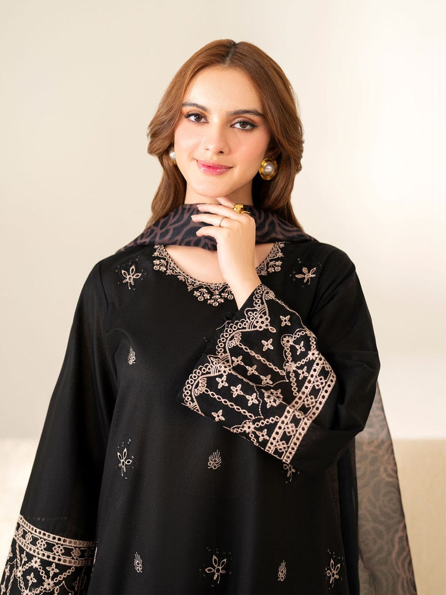 GARNET 3PCS LAWN EMBROIDERED UNSTITCHED COLLECTION