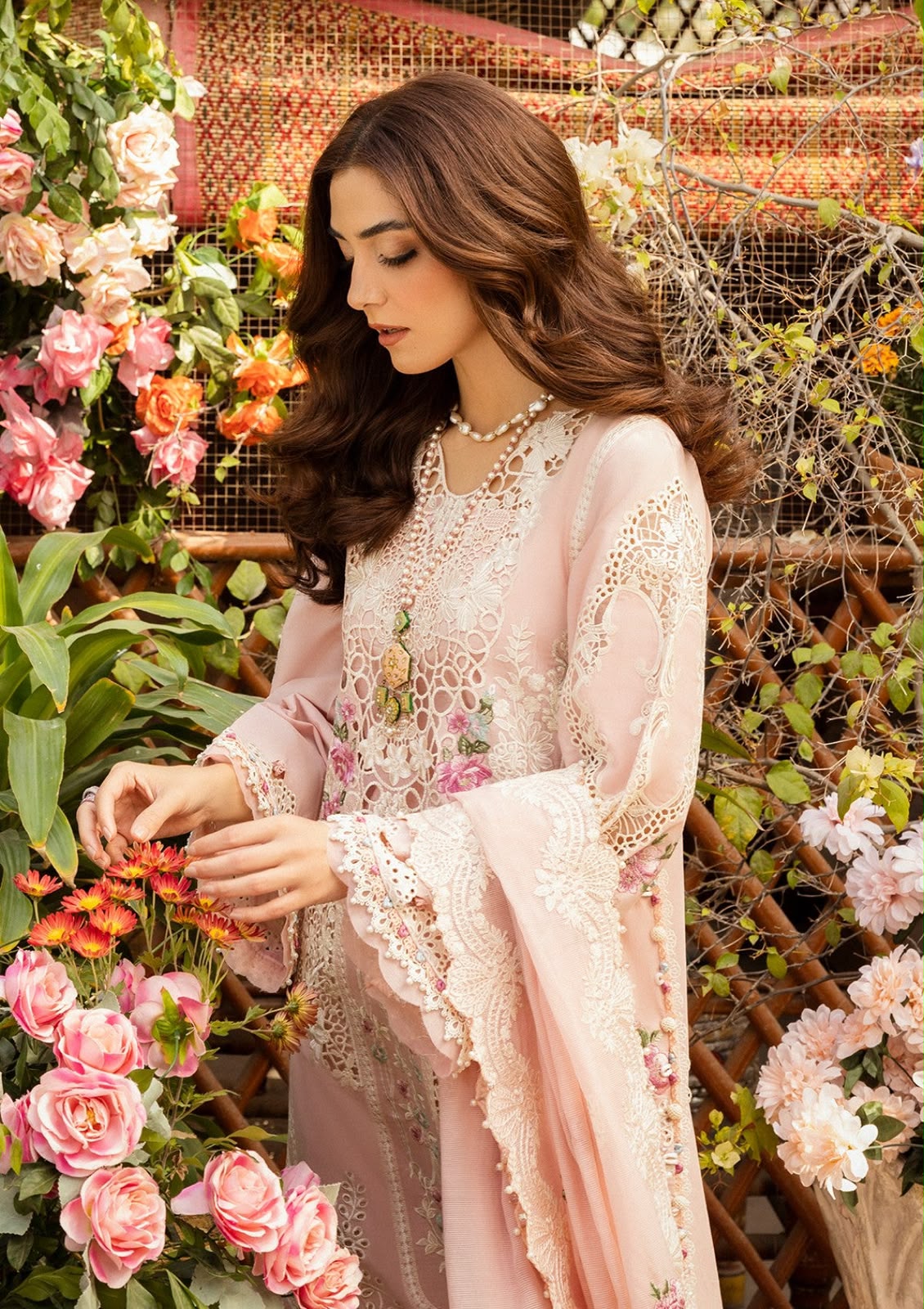 ELAF LUXURY ARTICLE