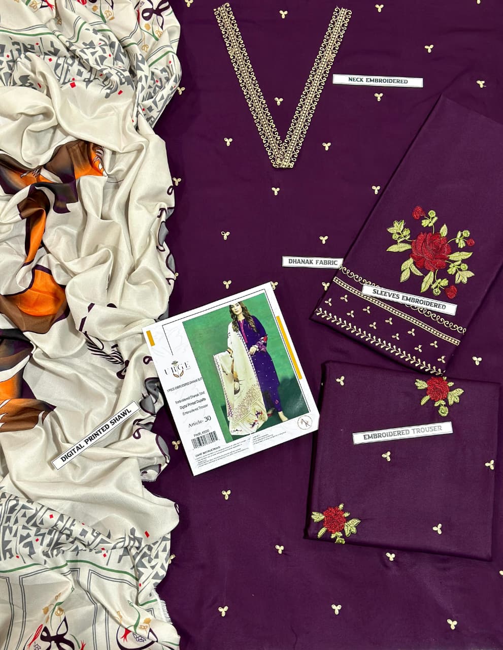 *BRAND NAME : URGE*_
CATEGORY : DHANAK 3PC Embroidered*