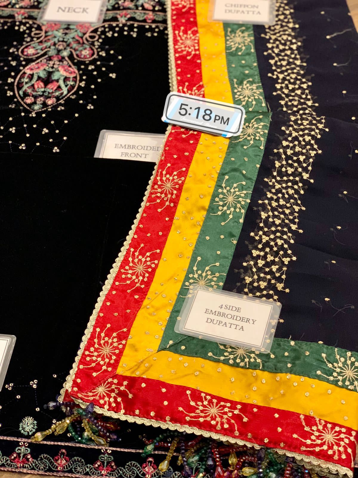 Brand Name 

  *Jazmine*

Fabric Details

(Shirt……Velvet 
(Dupatta)…Chiffon
(Trouser)……….. Silk