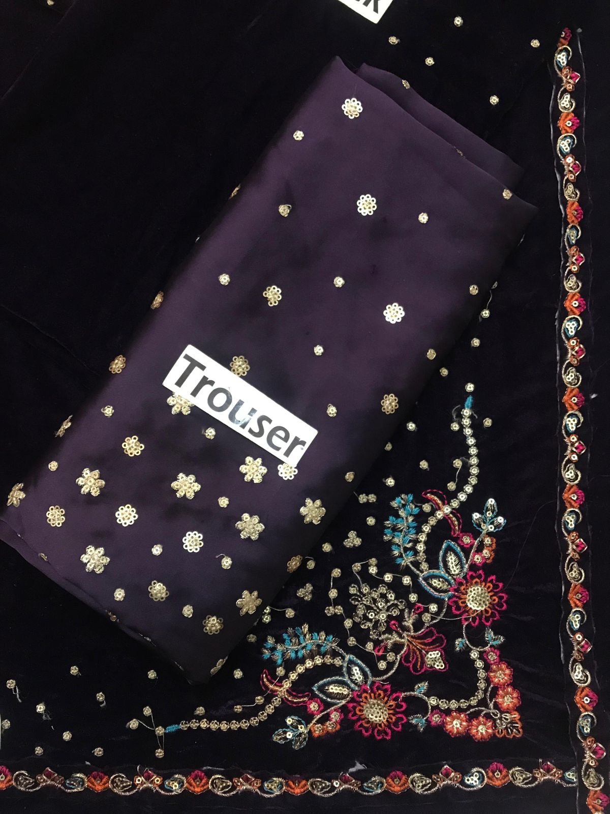 Baroque Luxury Velvet Article 

💯 Micro 9000 Velvet 

Suit Color: Dark Purple Color