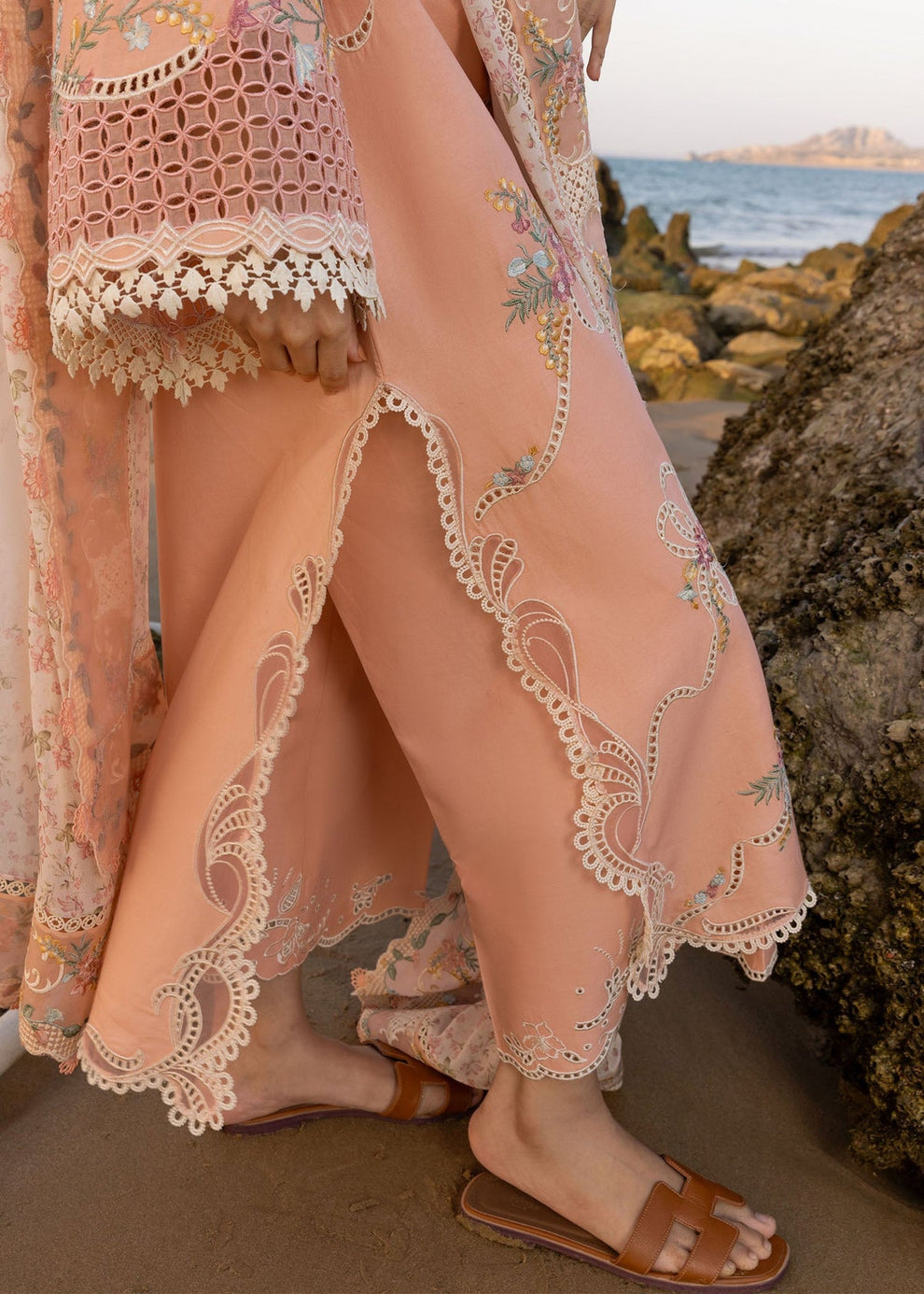 CRIMSON | TWIRLS & TIES | UNSTITCHED LAWN 3PC