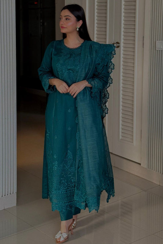 *BRAND NAME* URGE
_WEAR BY THE GORGEOUS ACTRESS_

*FABRIC*
PREMIUM AIR-JET LAWN
*LAWN QUALITY* 💯% GUARANTEED