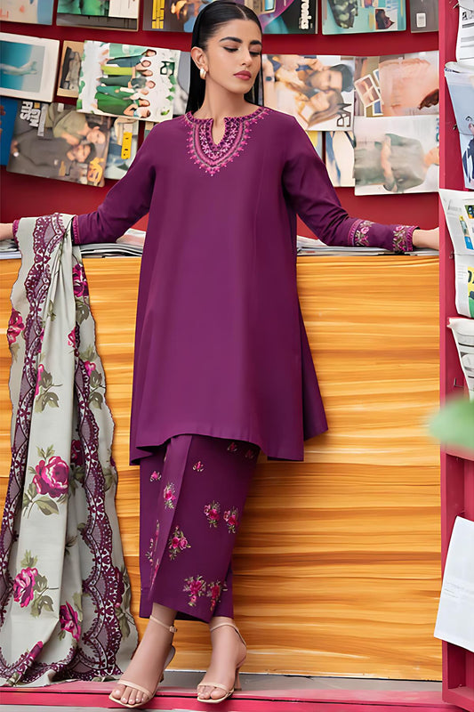 *BRAND NAME : URGE*_
CATEGORY : DHANAK 3PC Embroidered*