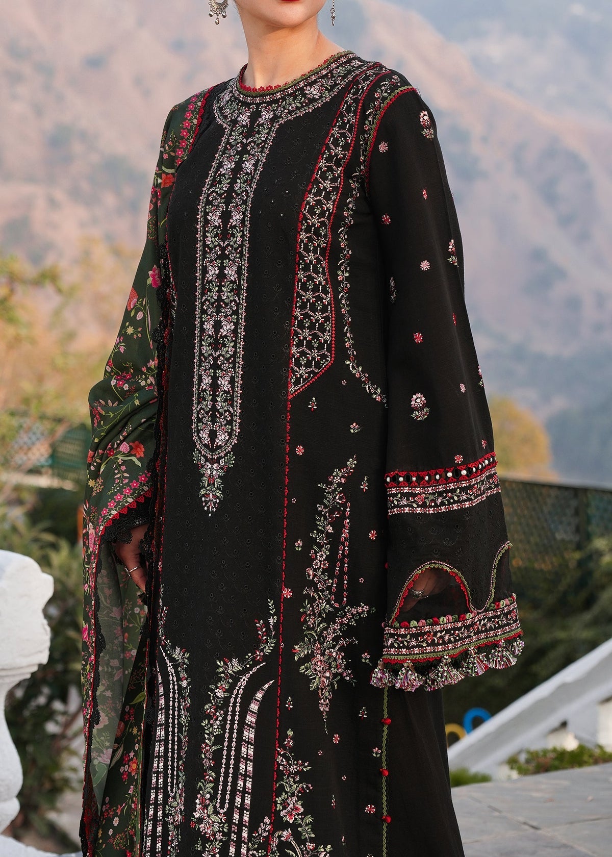 HUSSAIN REHAR DHANAK EMBROIDERED WINTER 3PC WITH DHANAK EMBROIDERED SHAWL