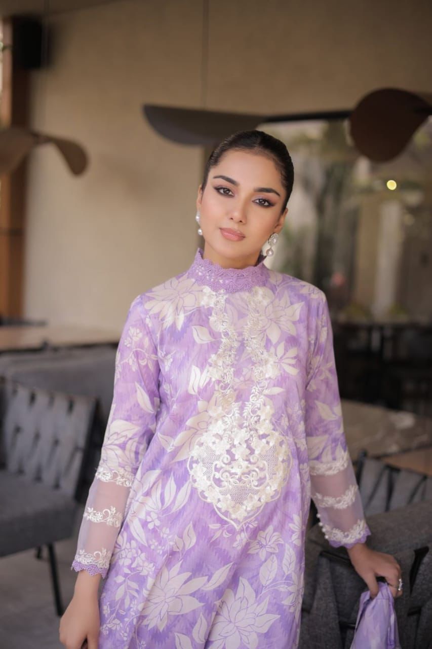 Lawn collection 2026
*Iznik MOST DEMANDING EDITION*
*03PCS UNSTITCHED SUIT*
*FABRIC Digtal printed lawn90/88*