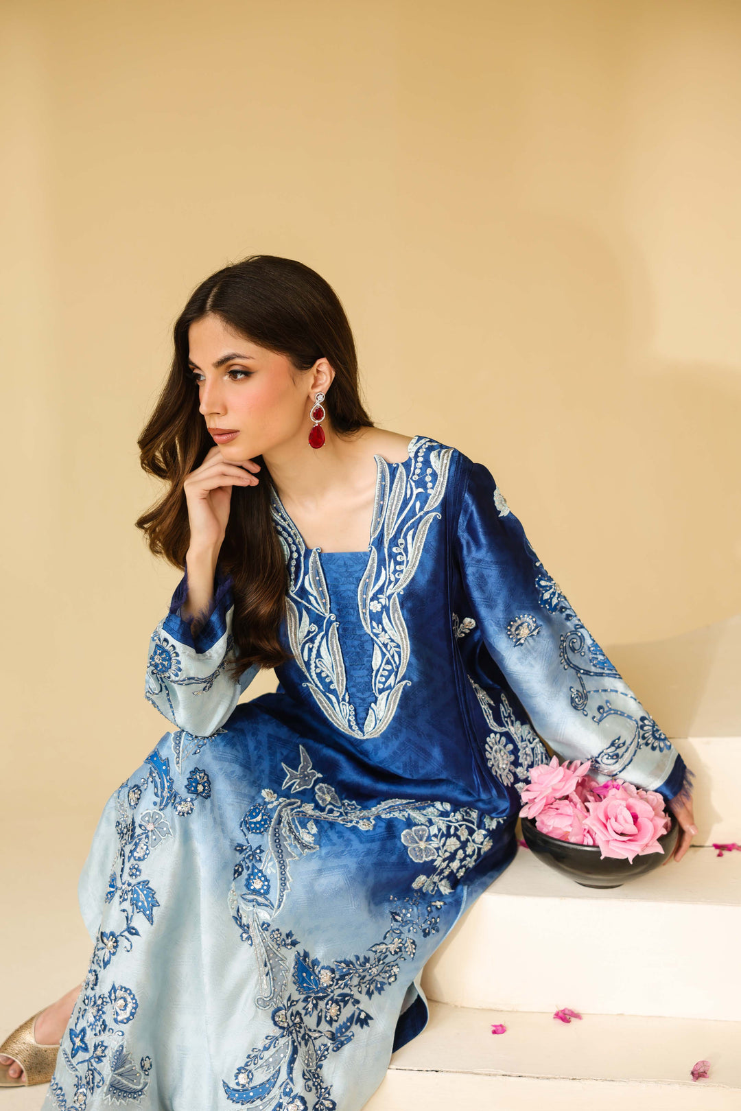 Silk unstitch double shade digital printed Most luxury article arrived