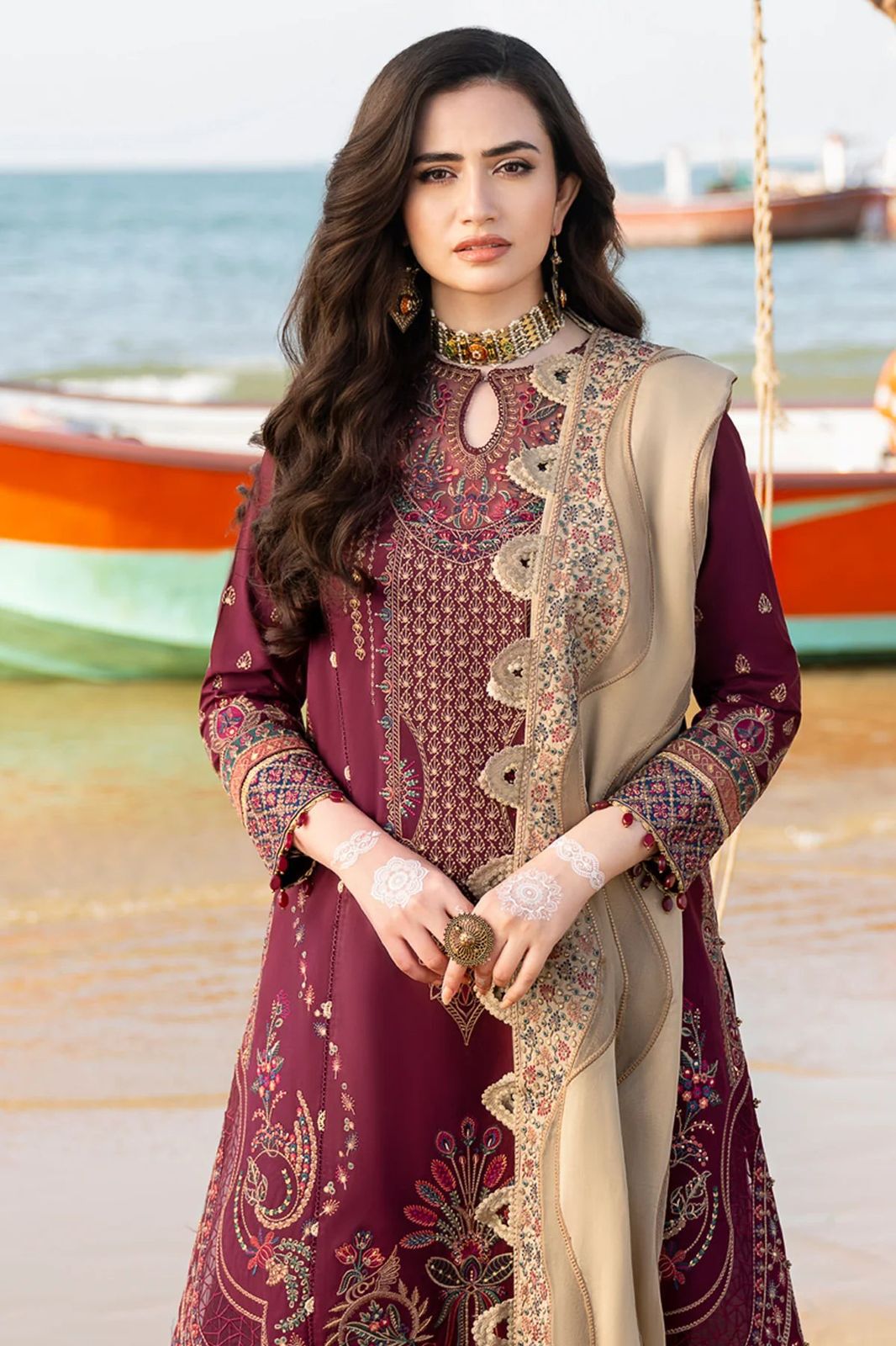 BRAND… .*JAZMIN*
Unstitch 

FABRIC
LAWN COTTON Suit With ORGANZA Dupatta