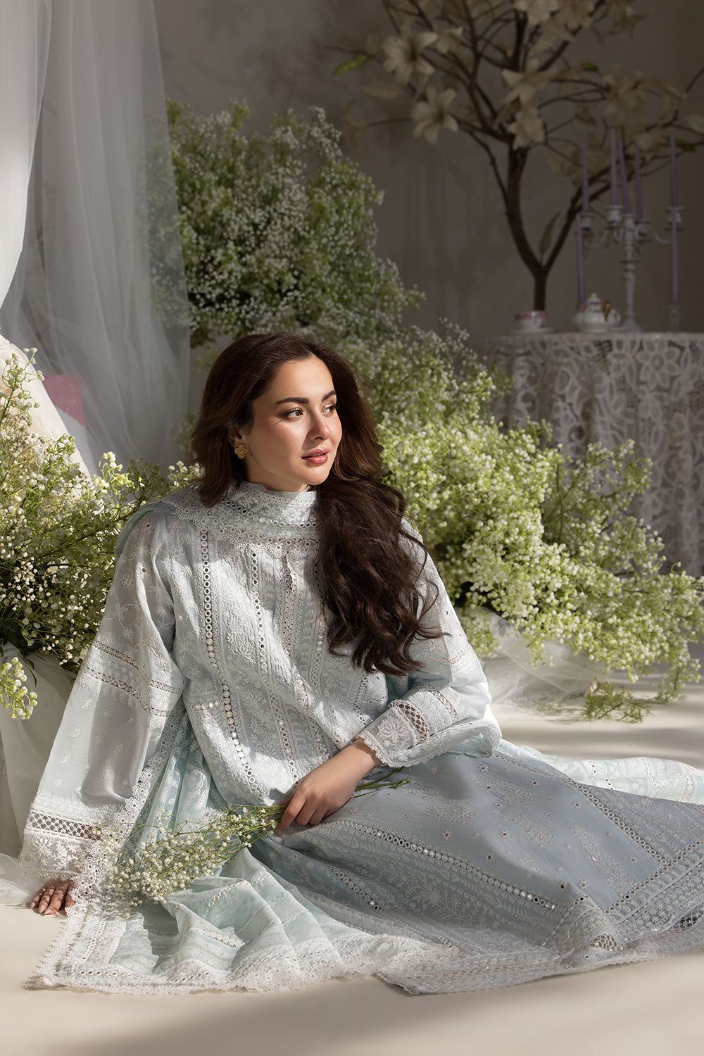 *_Sobia Nazir 1161_*
*Stuff: Best Quality Pure Airjet lawn 90/70*