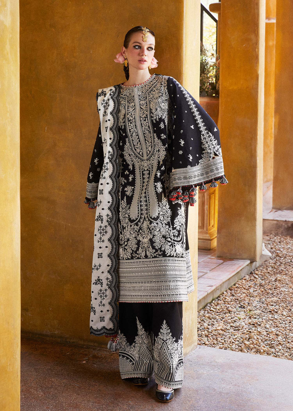 Hussain Rehar 004 3PC Unstitched Luxury dhanak  Heavy Embroidered Suit