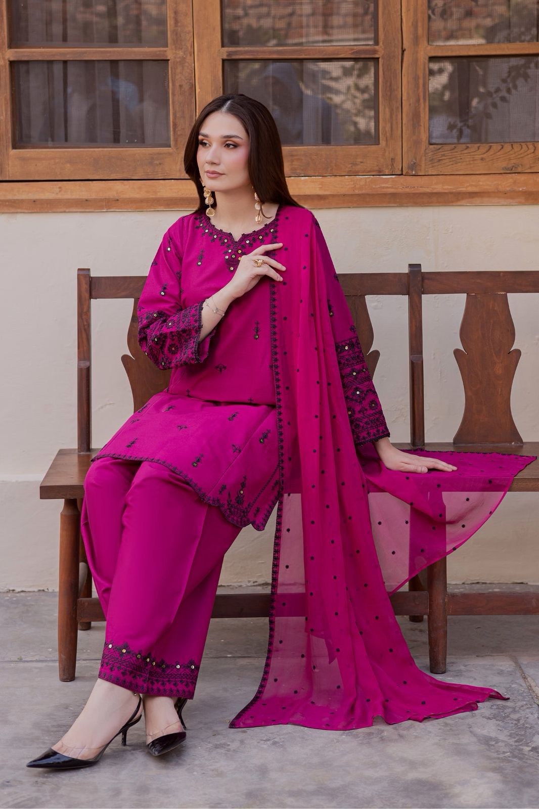 BATIK 539 *
*Stuff: Best Quality Pure Airjet lawn 90/70* guaranteed