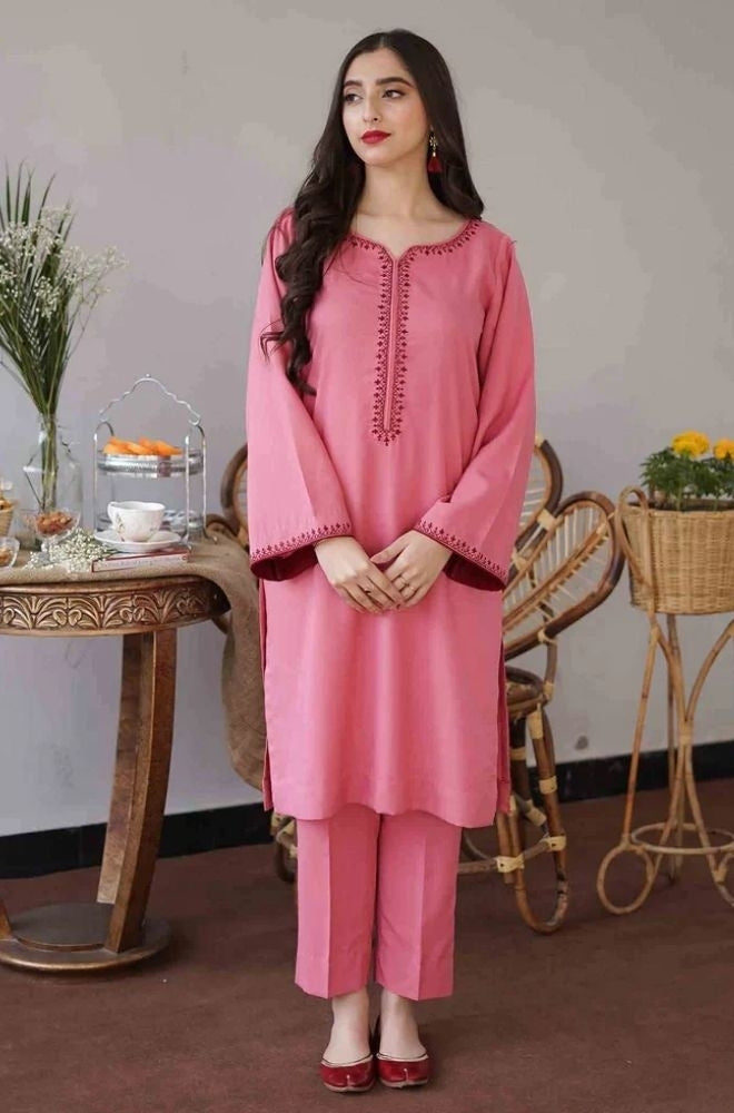 Aisling - 3PC Unstitched Dhanak Embroidered Shirt with Embroidered Dupatta and Trouser
Regular priceRs.3,999.00 PKR