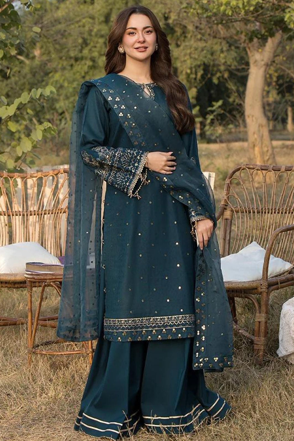 ALLEY'S UNSTITCHED DHANAK EMBROIDERED 3PC WITH HEAVY EMBROIDERED DUPATTA