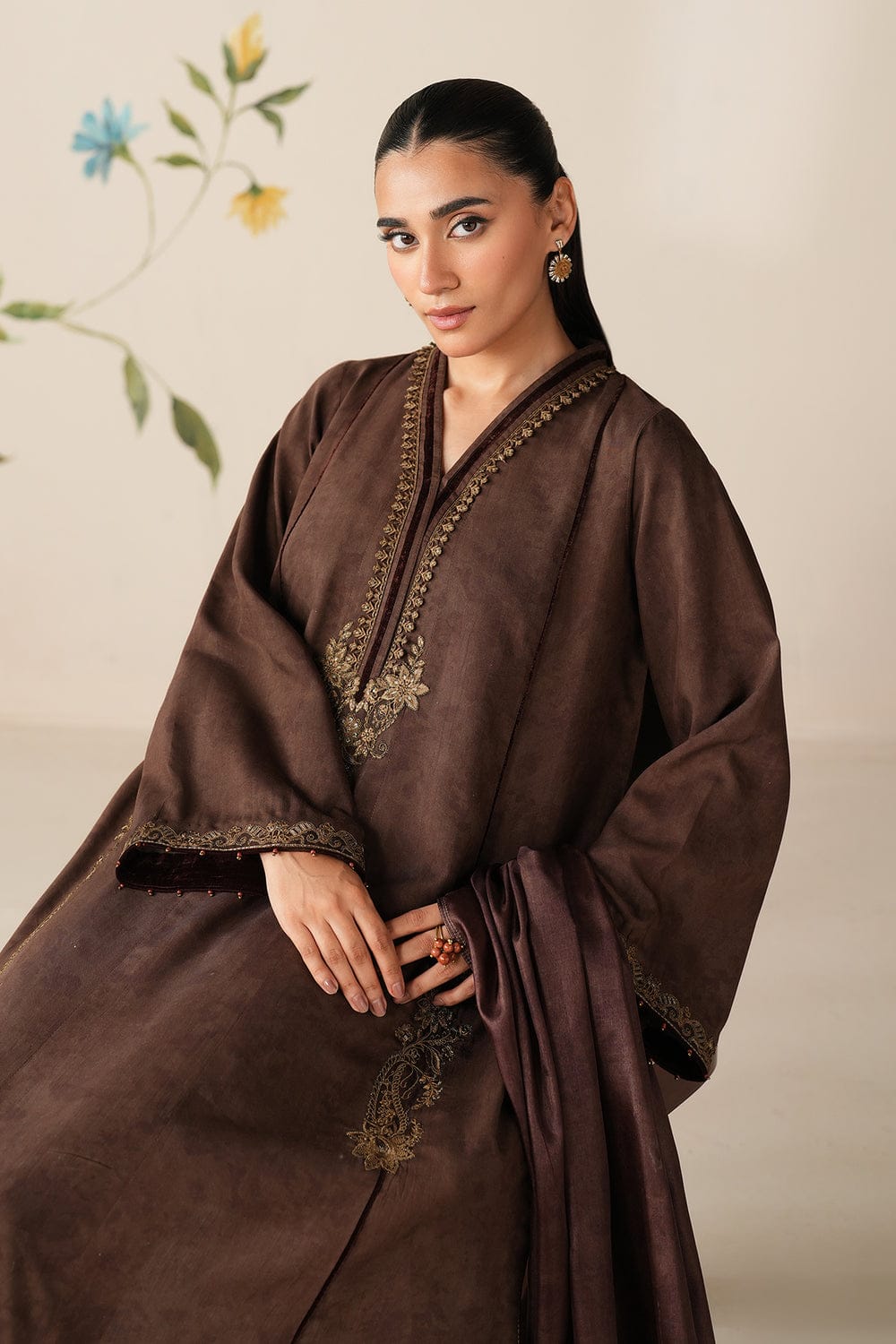 Baroque Most demanding article arrived in Dhanak fabric