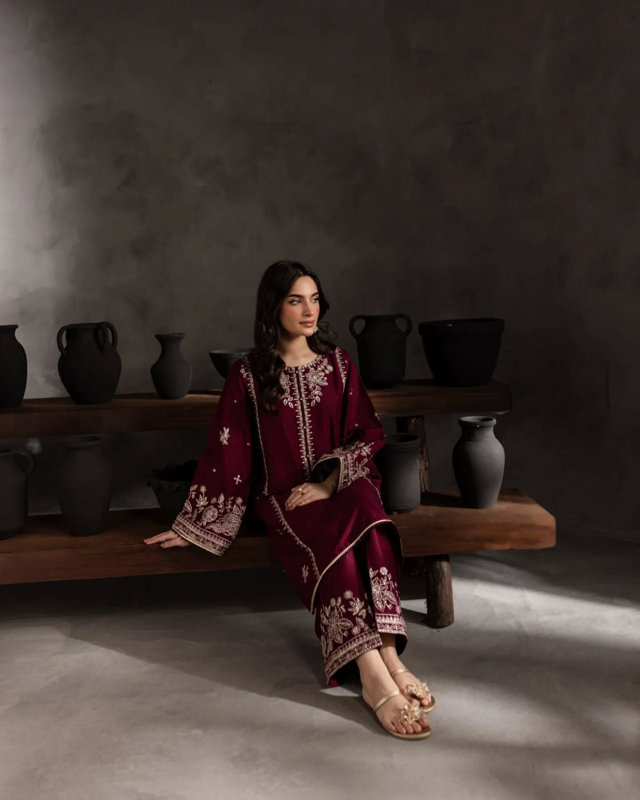 *BRAND NAME* BATIK
_WEAR BY THE GORGEOUS ACTRESS_

*FABRIC*
PREMIUM AIR-JET LAWN
*LAWN QUALITY* 💯% GUARANTEED