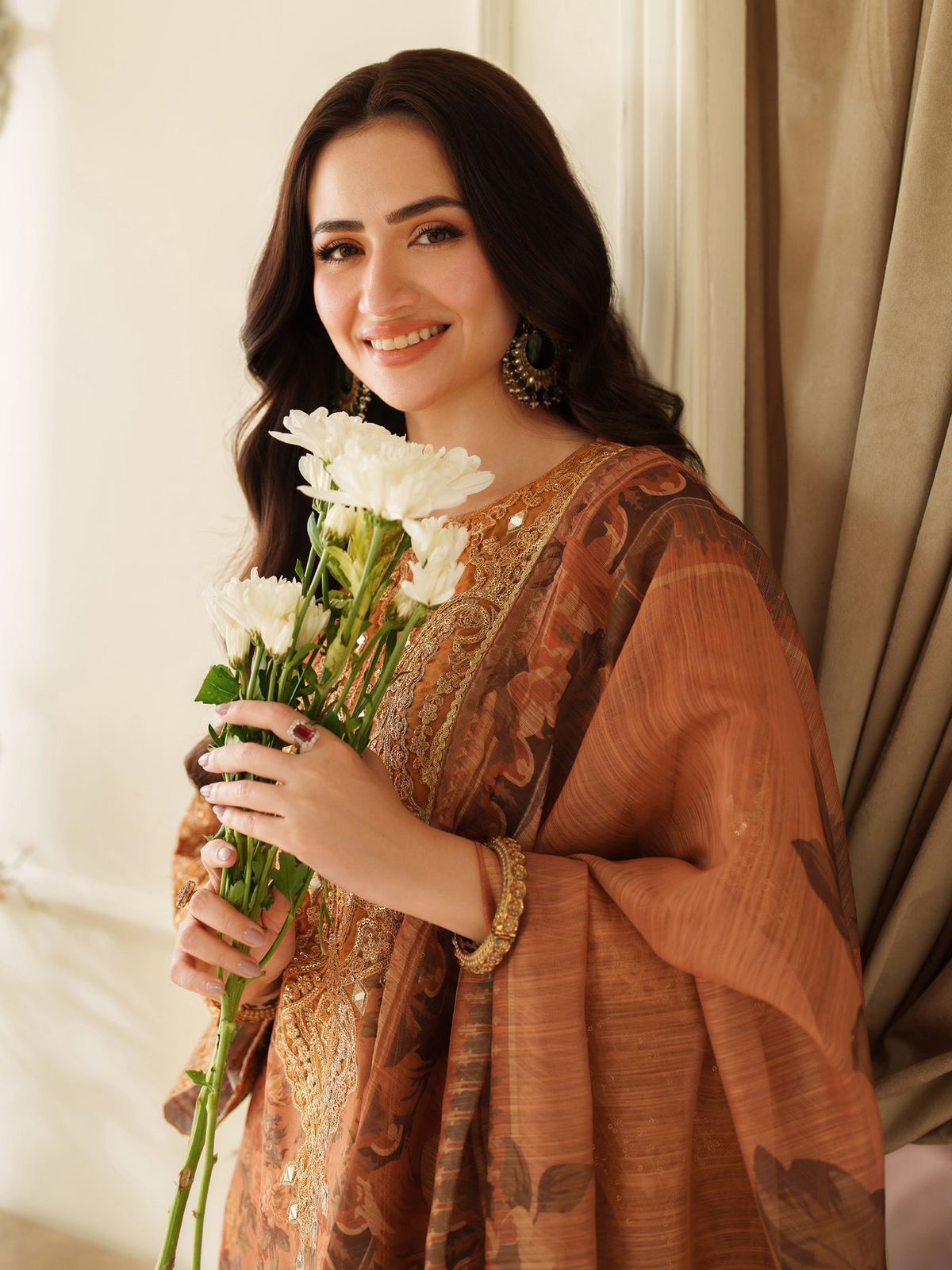 Lawn collection 2026
*Mohagni  MOST DEMANDING EDITION*
*03PCS UNSTITCHED SUIT*
*FABRIC Digtal printed lawn90/88*