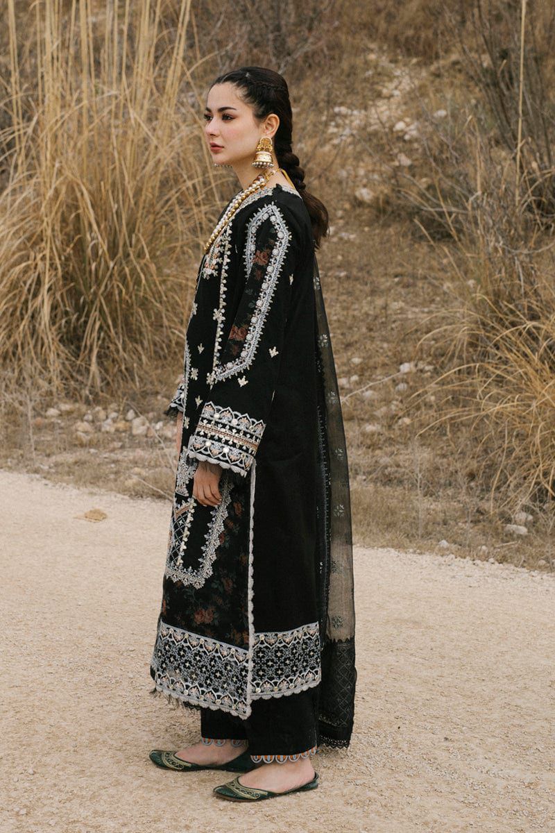 `

🍂*_Qalamqar 1104_*🍂

*Luxury Embroidered 3-Piece*
*STUFF: Best Export Quality Airjet Lawn (90/70)*