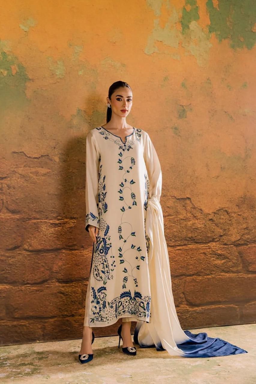 EID collection 2026
* MOST DEMANDING EDITION*
*03PCS UNSTITCHED SUIT*
*FABRIC lawn90/70