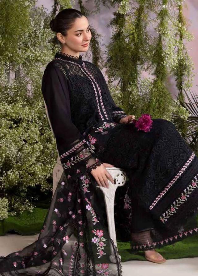 *_Coco 1094_*🍂

*Luxury Embroidered 3-Piece*
*STUFF: Best Export Quality Airjet Lawn (90/70)*