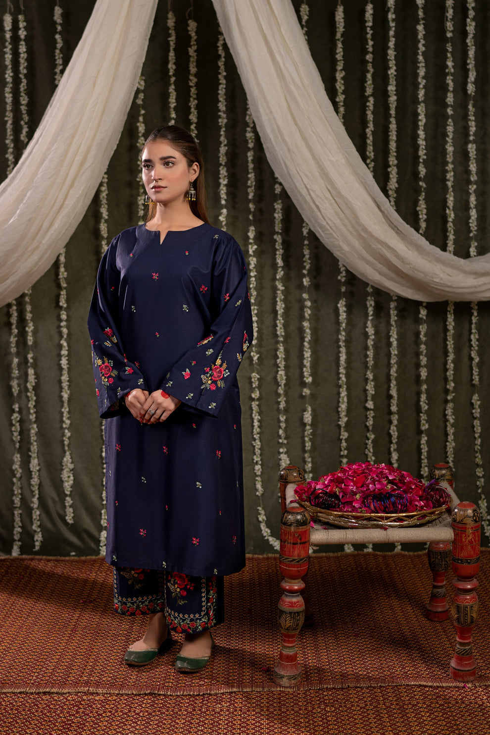 URGE Unstitched Dhanak 2PC With Dhanak Embroidered Trouser